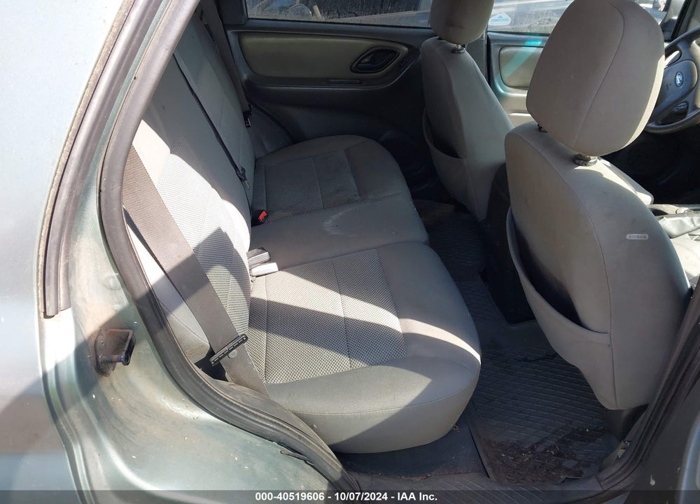 2005 FORD ESCAPE XLT VIN: 1FMCU93125KC05241