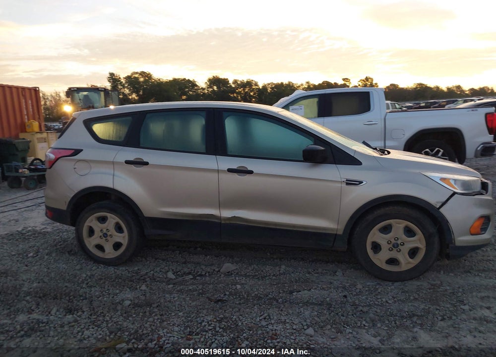 2017 FORD ESCAPE VIN: 1FMCU0F79HUC84380