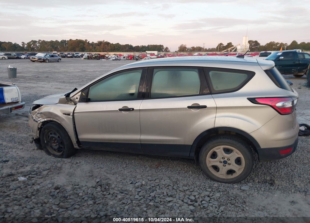 2017 FORD ESCAPE VIN: 1FMCU0F79HUC84380
