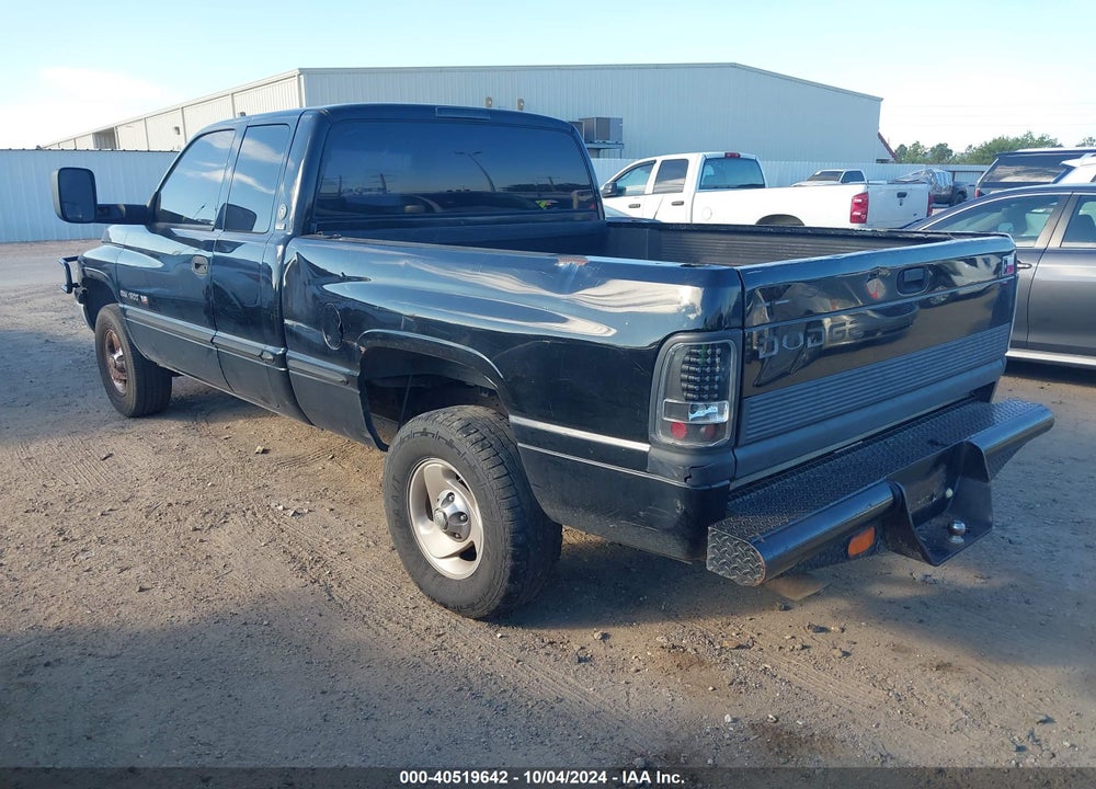 1998 DODGE RAM 1500 ST VIN: 1B7HC13Y5WJ256722