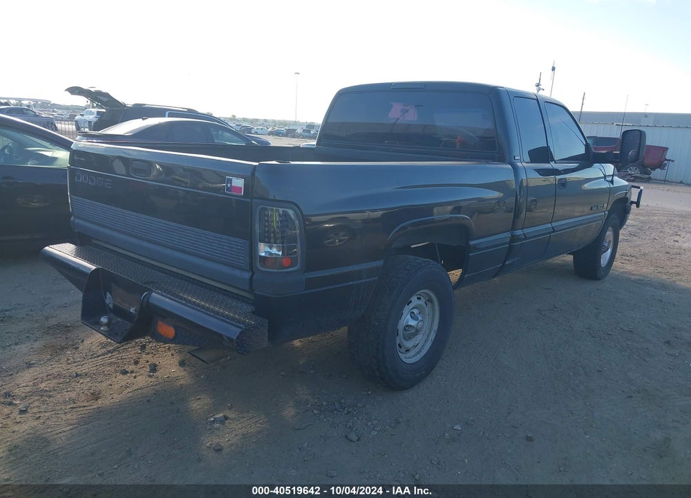 1998 DODGE RAM 1500 ST VIN: 1B7HC13Y5WJ256722
