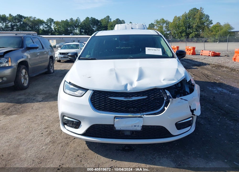 2024 CHRYSLER PACIFICA TOURING L VIN: 2C4RC1BG6RR129815