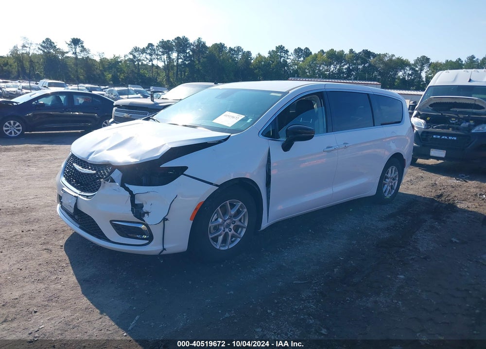 2024 CHRYSLER PACIFICA TOURING L VIN: 2C4RC1BG6RR129815