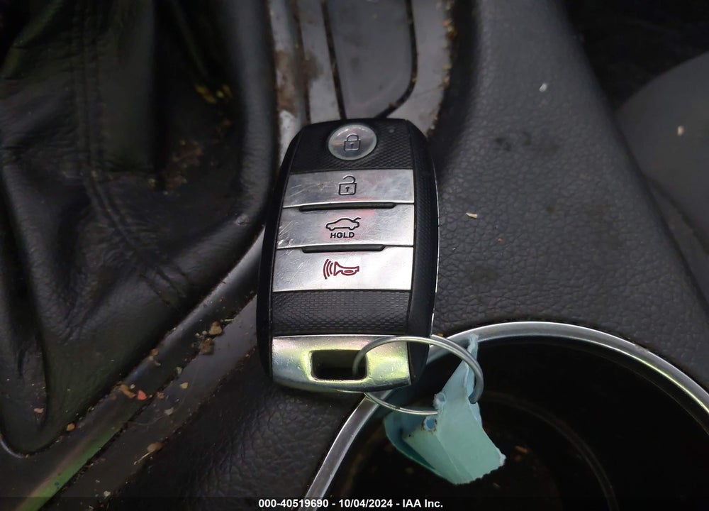 2014 KIA OPTIMA VIN: KNAGM4AD7E5070582