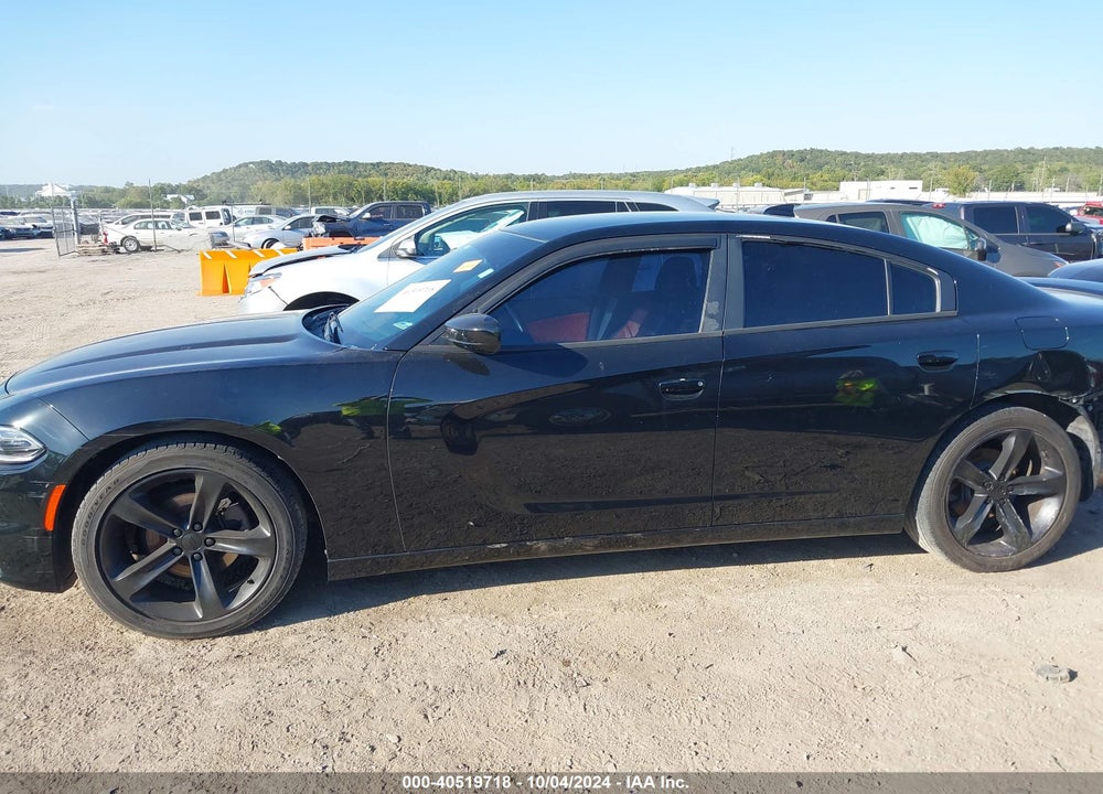 2017 DODGE CHARGER SXT RWD VIN: 2C3CDXHG4HH557176