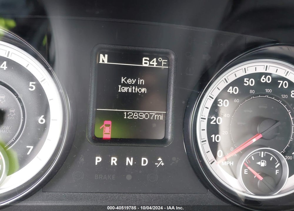 2015 RAM 1500 EXPRESS VIN: 1C6RR6KT3FS523590