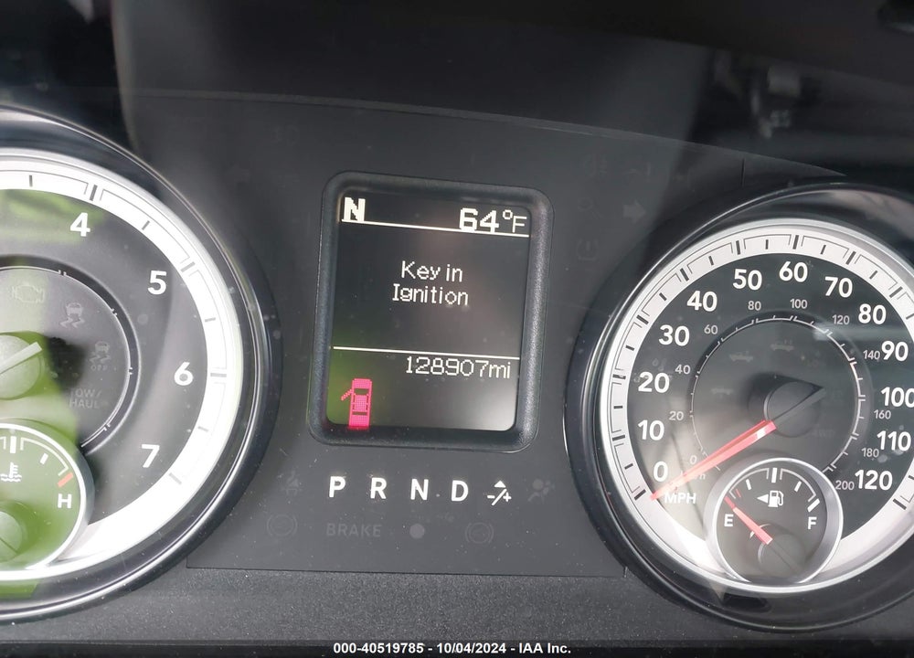 2015 RAM 1500 EXPRESS VIN: 1C6RR6KT3FS523590