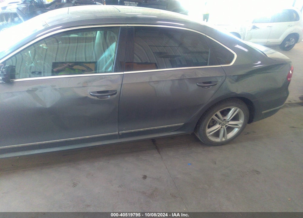 2014 VOLKSWAGEN PASSAT 2.0L TDI SEL PREMIUM VIN: 1VWCN7A33EC106946