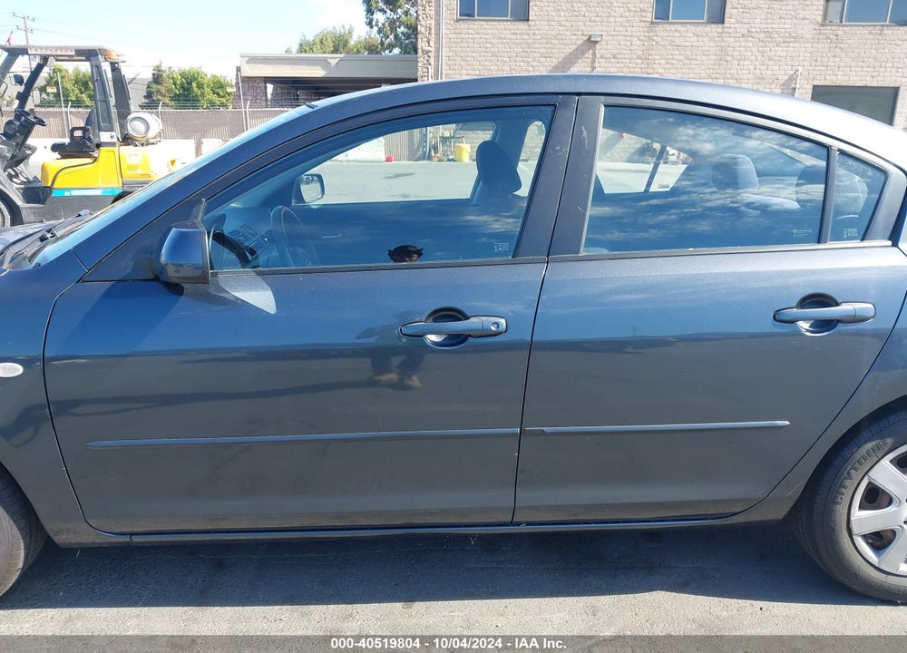 2008 MAZDA 3 I SPORT VIN: JM1BK12G881170874