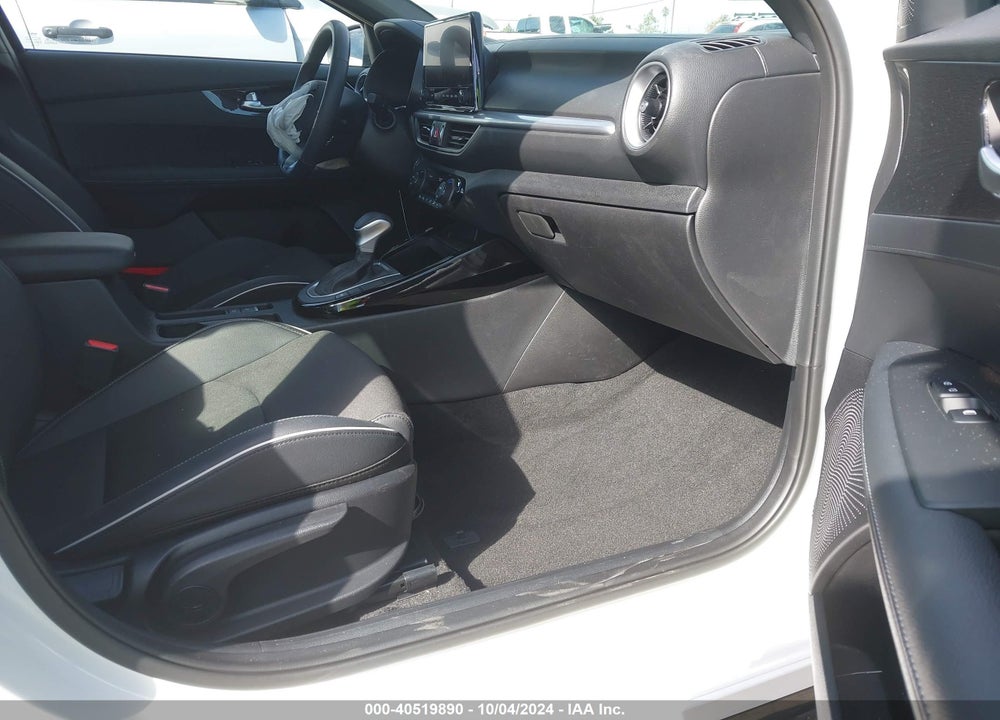 2023 KIA FORTE GT LINE VIN: 3KPF54AD1PE656262