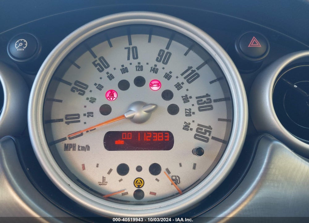 2002 MINI COOPER S VIN: WMWRE33422TD52605
