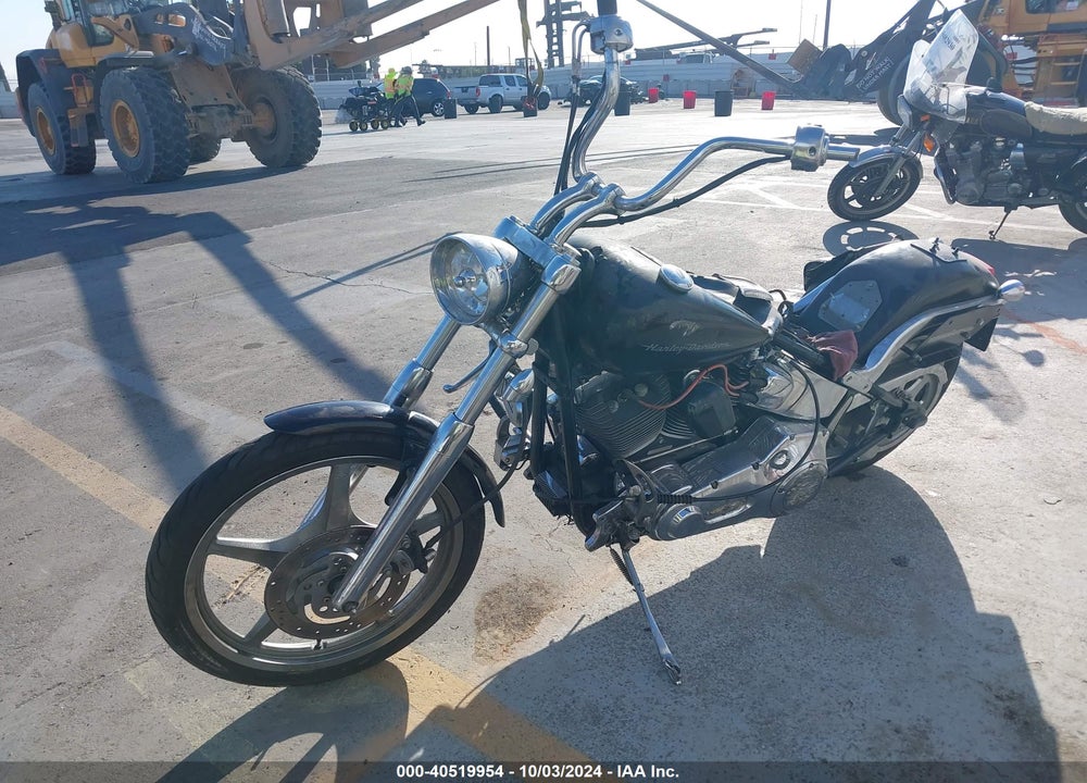 2000 HARLEY-DAVIDSON FXSTD VIN: 1HD1BSY67YY072599