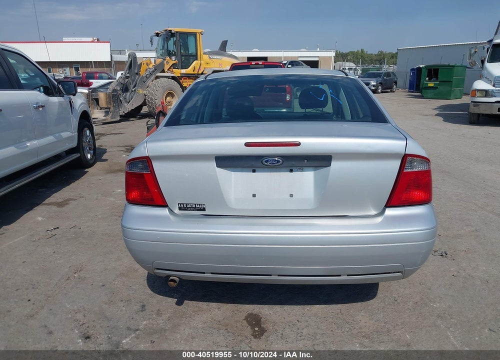 2007 FORD FOCUS S/SE/SES VIN: 1FAFP34N17W295412
