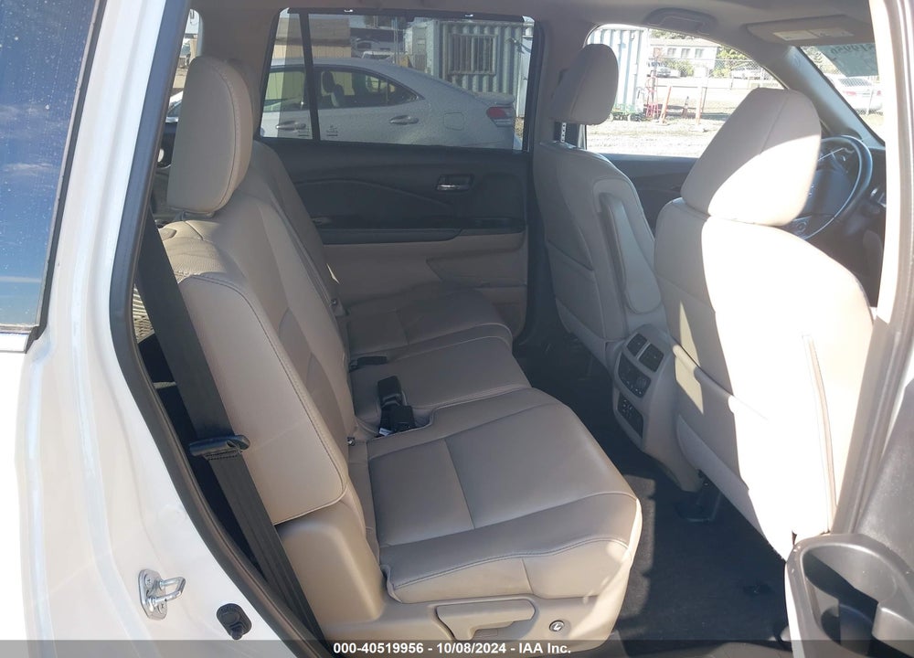 2017 HONDA PILOT TOURING VIN: 5FNYF5H94HB039253