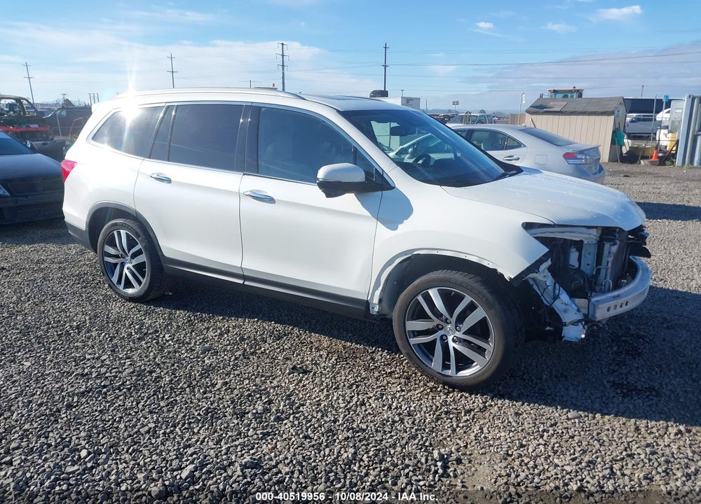 2017 HONDA PILOT TOURING VIN: 5FNYF5H94HB039253