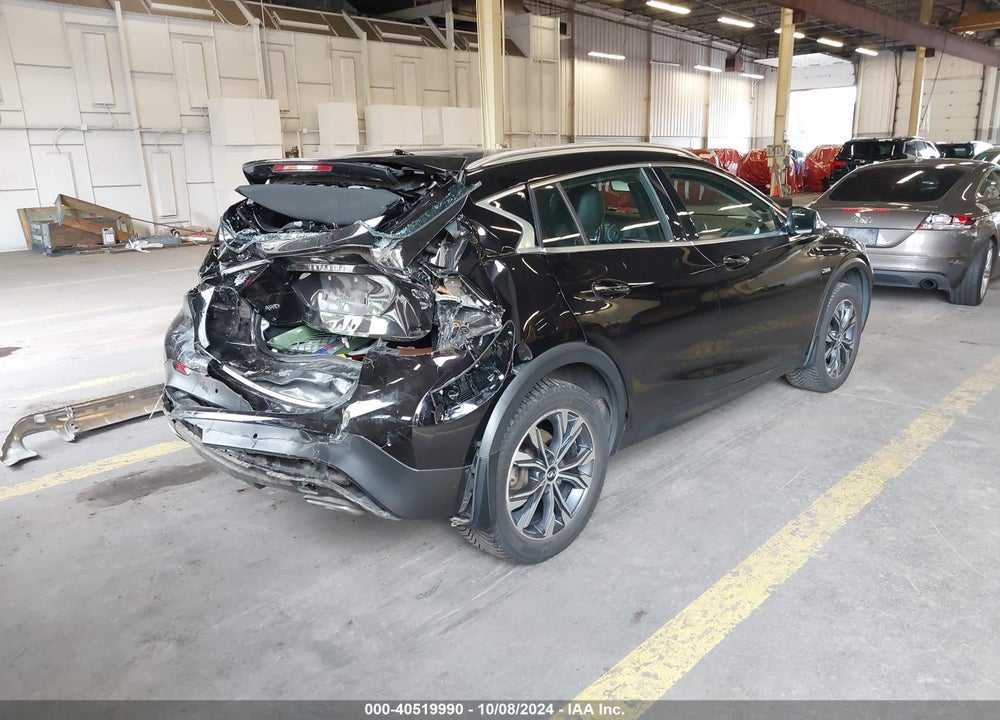 2018 INFINITI QX30 PREMIUM VIN: SJKCH5CR8JA048786