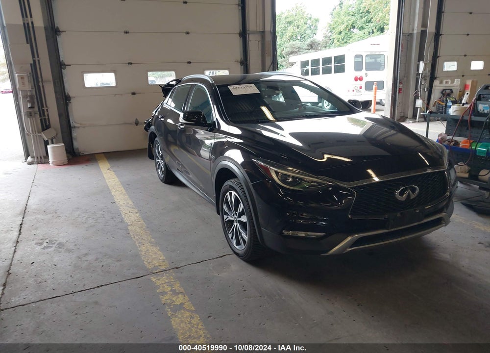 2018 INFINITI QX30 PREMIUM VIN: SJKCH5CR8JA048786