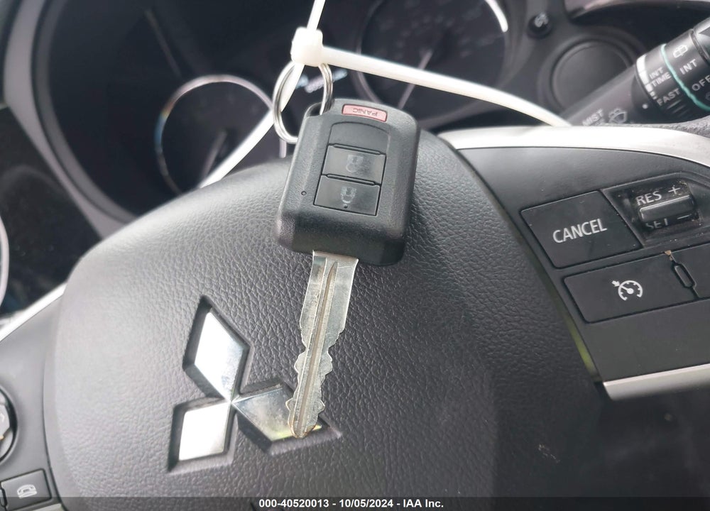 2019 MITSUBISHI OUTLANDER ES VIN: JA4AD2A37KZ010210
