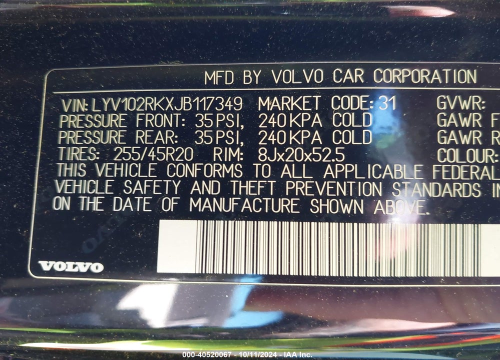 2018 VOLVO XC60 T5 MOMENTUM VIN: LYV102RKXJB117349