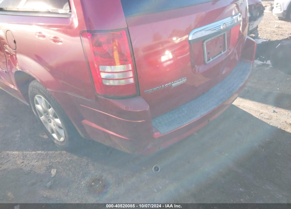 2008 CHRYSLER TOWN & COUNTRY LX VIN: 2A8HR44H68R711339