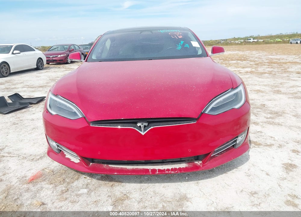 2018 TESLA MODEL S 100D/75D/P100D VIN: 5YJSA1E28JF270523