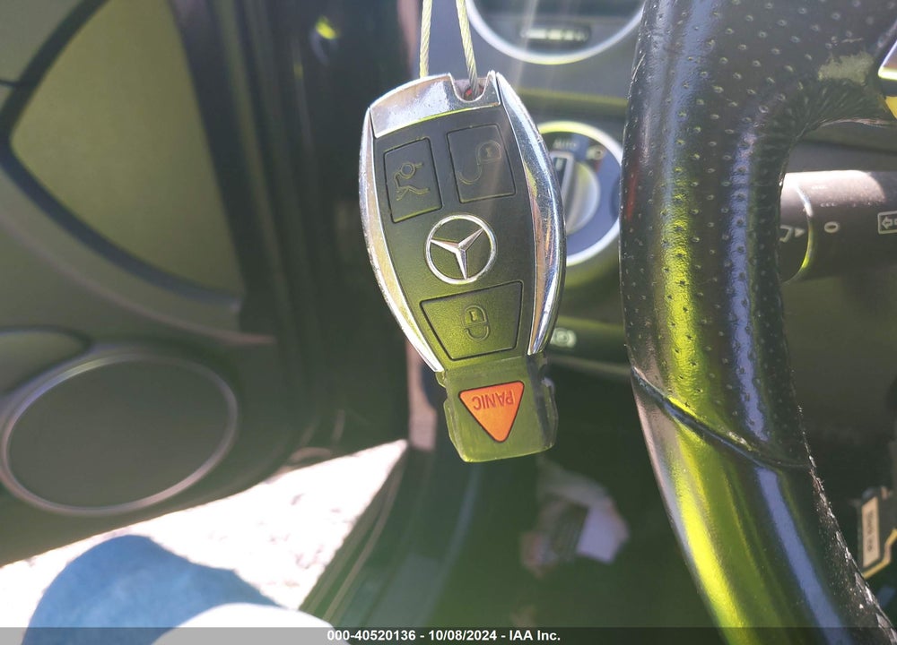 2012 MERCEDES-BENZ C 250 LUXURY/SPORT VIN: WDDGF4HB8CR209759