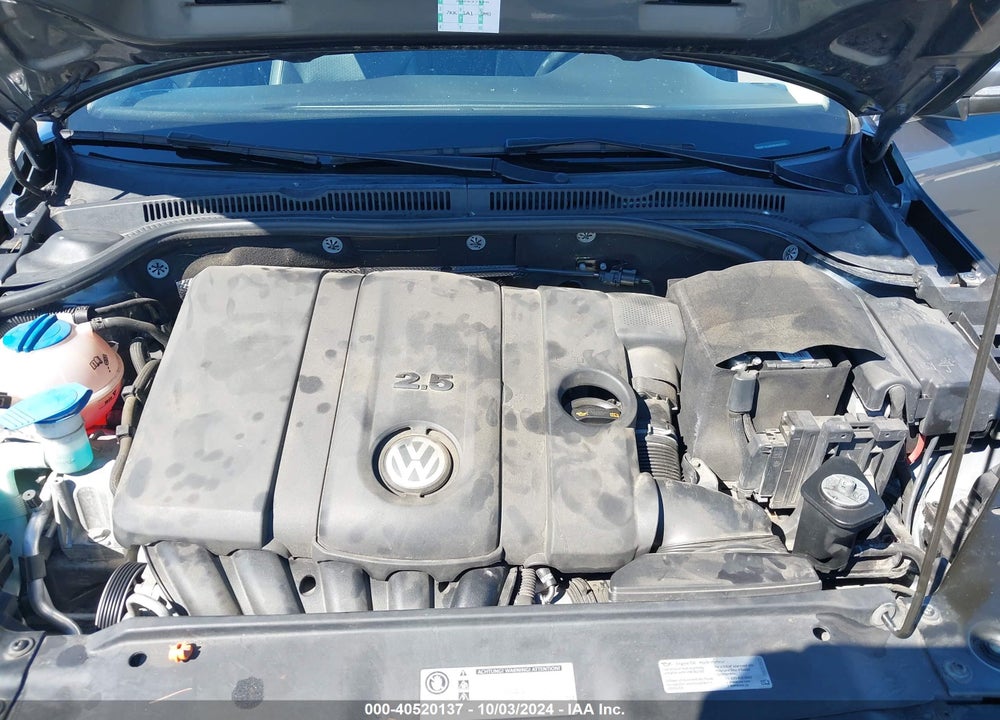 2013 VOLKSWAGEN JETTA 2.5L SE VIN: 3VWDP7AJ9DM353740