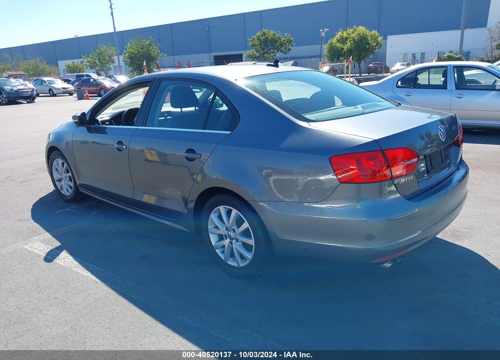 2013 VOLKSWAGEN JETTA 2.5L SE VIN: 3VWDP7AJ9DM353740