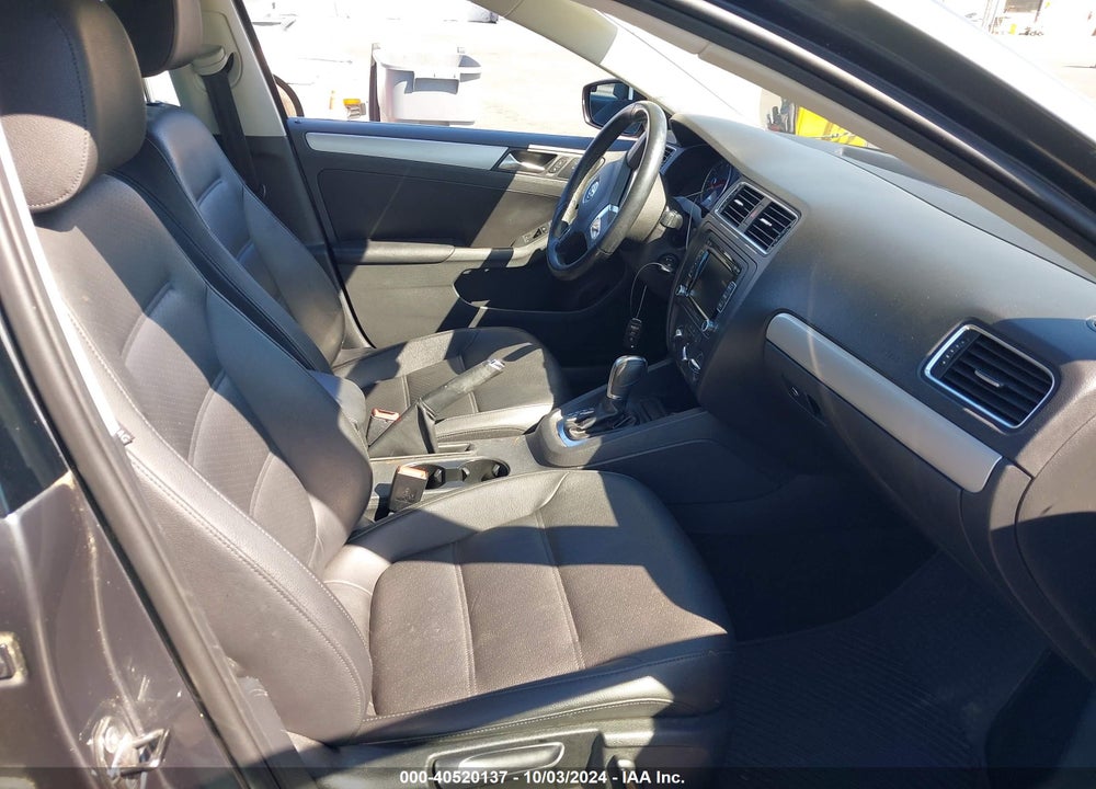 2013 VOLKSWAGEN JETTA 2.5L SE VIN: 3VWDP7AJ9DM353740