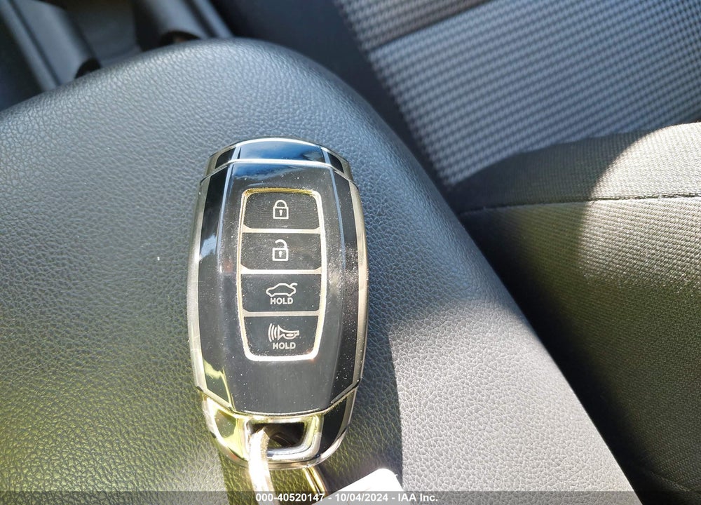 2021 HYUNDAI KONA SEL VIN: KM8K22AA1MU695816
