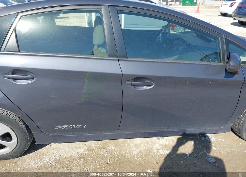 2013 TOYOTA PRIUS TWO VIN: JTDKN3DU9D1706537