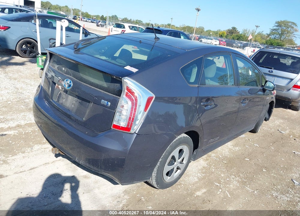 2013 TOYOTA PRIUS TWO VIN: JTDKN3DU9D1706537