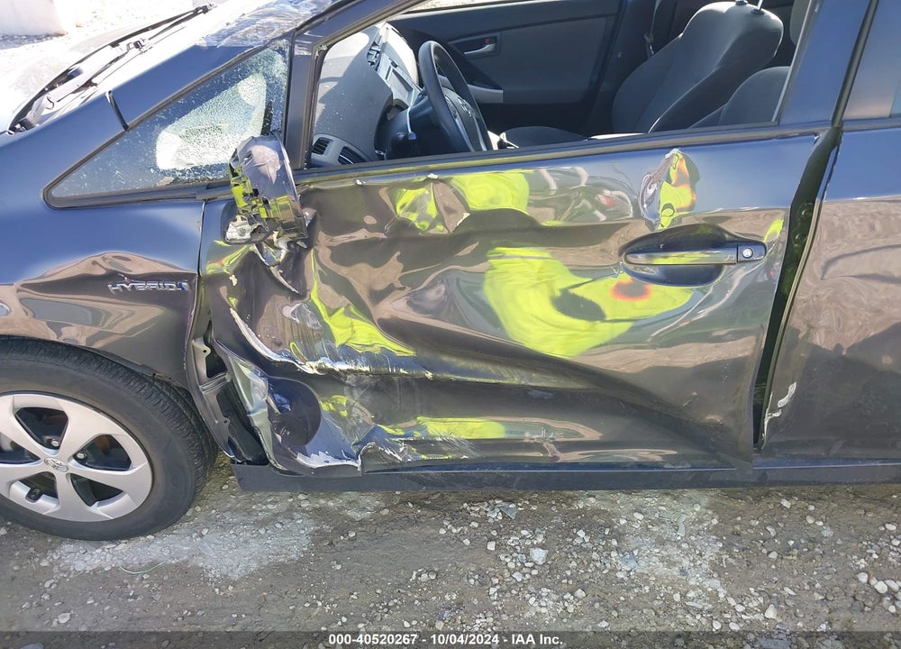 2013 TOYOTA PRIUS TWO VIN: JTDKN3DU9D1706537