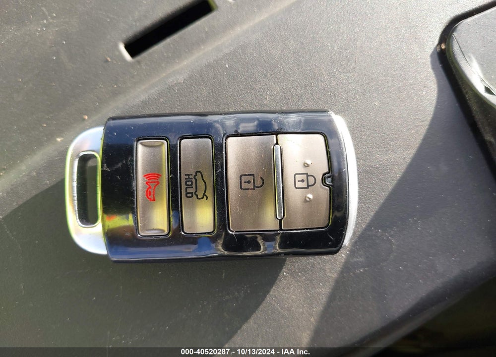 2015 KIA CADENZA PREMIUM VIN: KNALN4D77F5190949