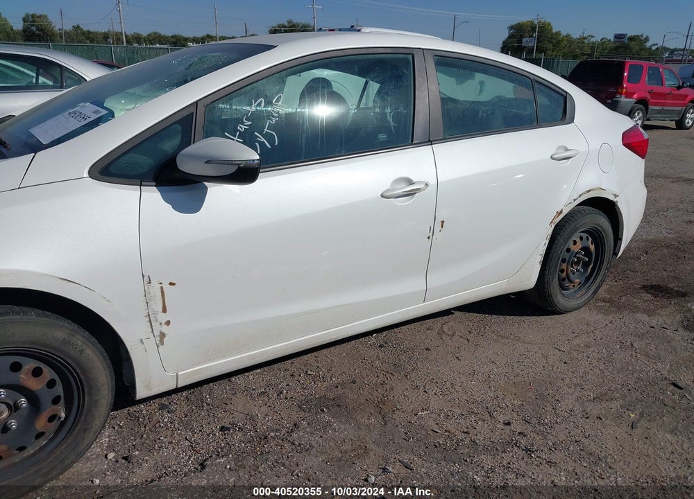 2016 KIA FORTE LX VIN: KNAFX4A61G5535381