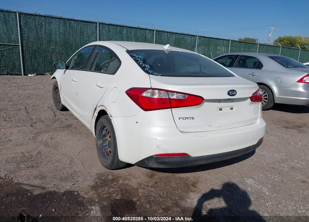 2016 KIA FORTE LX VIN: KNAFX4A61G5535381