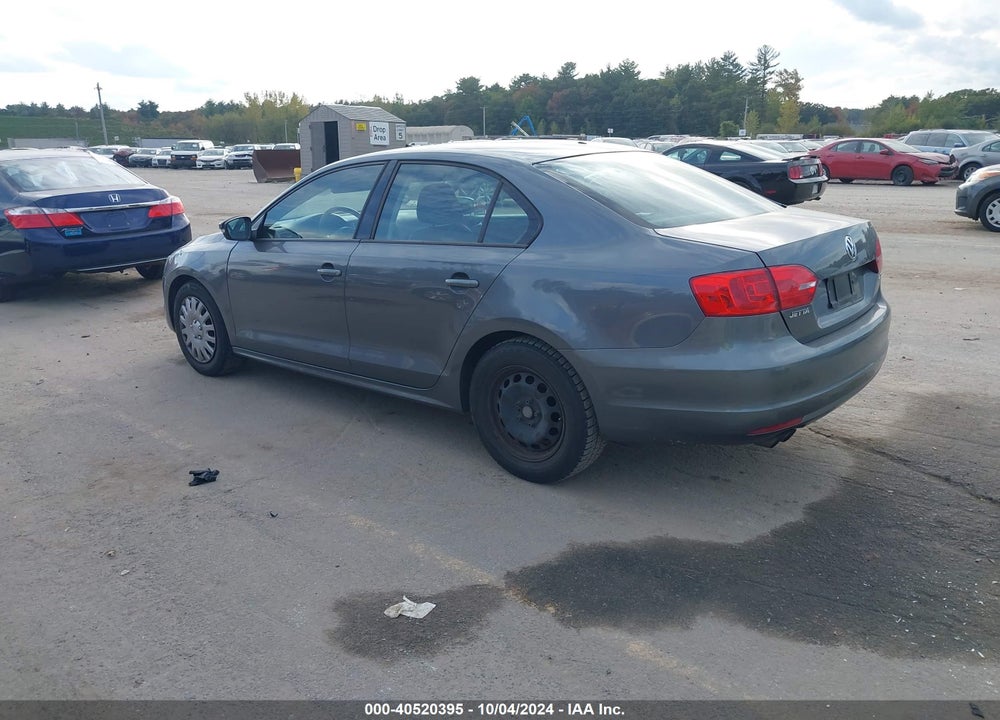 2012 VOLKSWAGEN JETTA 2.5L SE VIN: 3VWDP7AJ4CM118404
