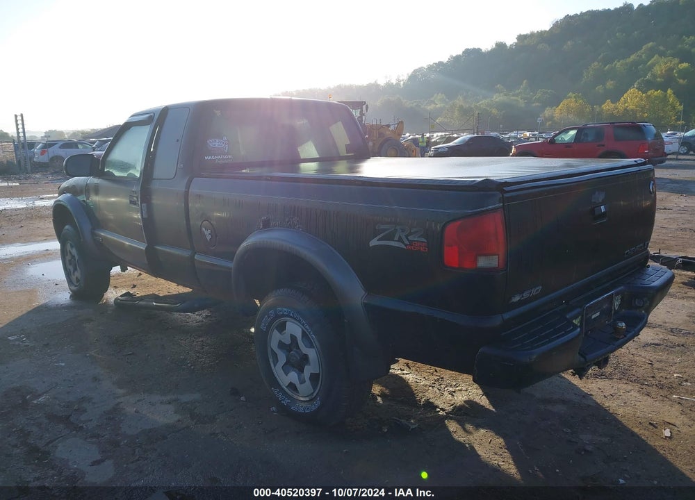 1998 CHEVROLET S-10 LS VIN: 1GCCT19W6W8248815