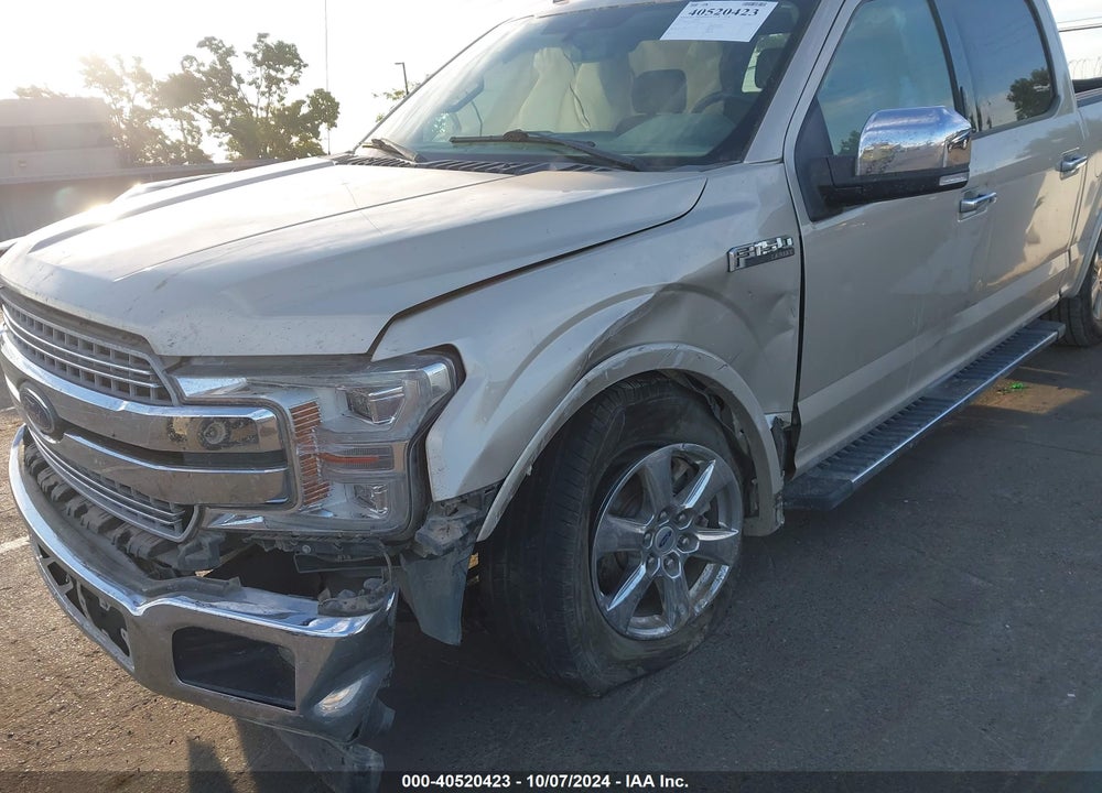 2018 FORD F-150 LARIAT VIN: 1FTEW1E56JKD10156