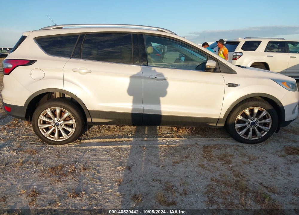 2017 FORD ESCAPE TITANIUM VIN: 1FMCU0JD3HUC73338