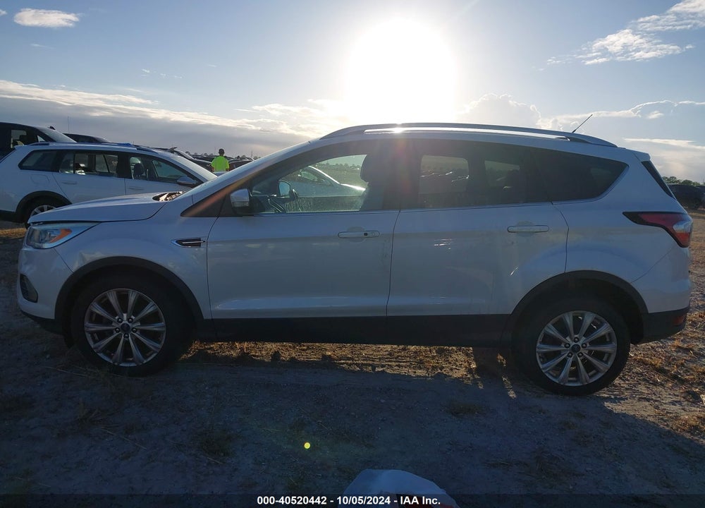 2017 FORD ESCAPE TITANIUM VIN: 1FMCU0JD3HUC73338