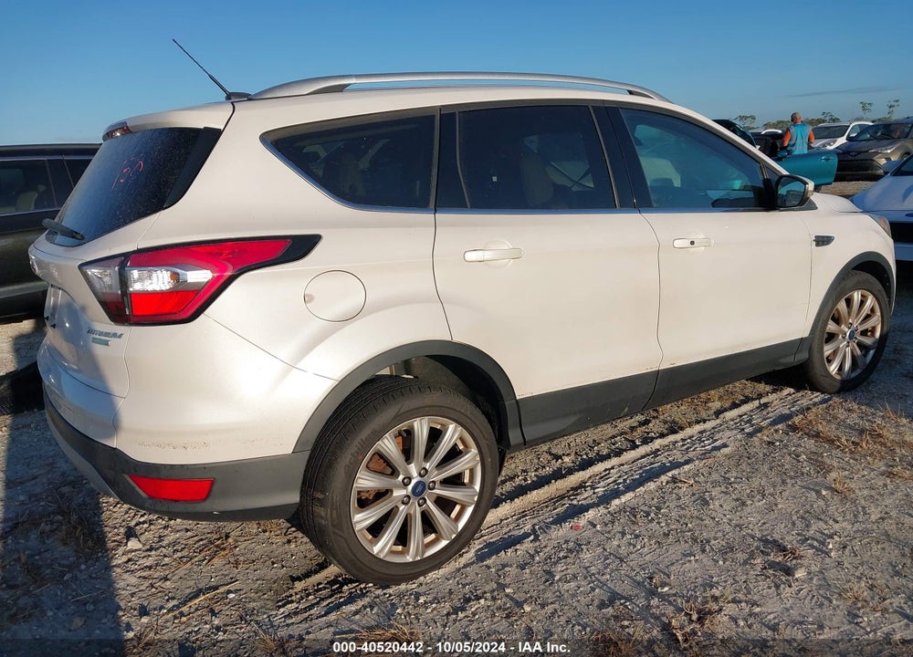 2017 FORD ESCAPE TITANIUM VIN: 1FMCU0JD3HUC73338
