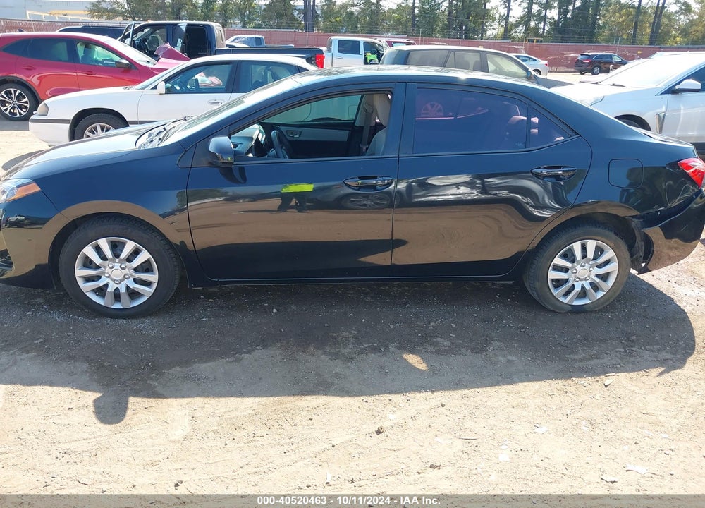 2017 TOYOTA COROLLA LE VIN: 5YFBURHE4HP712207