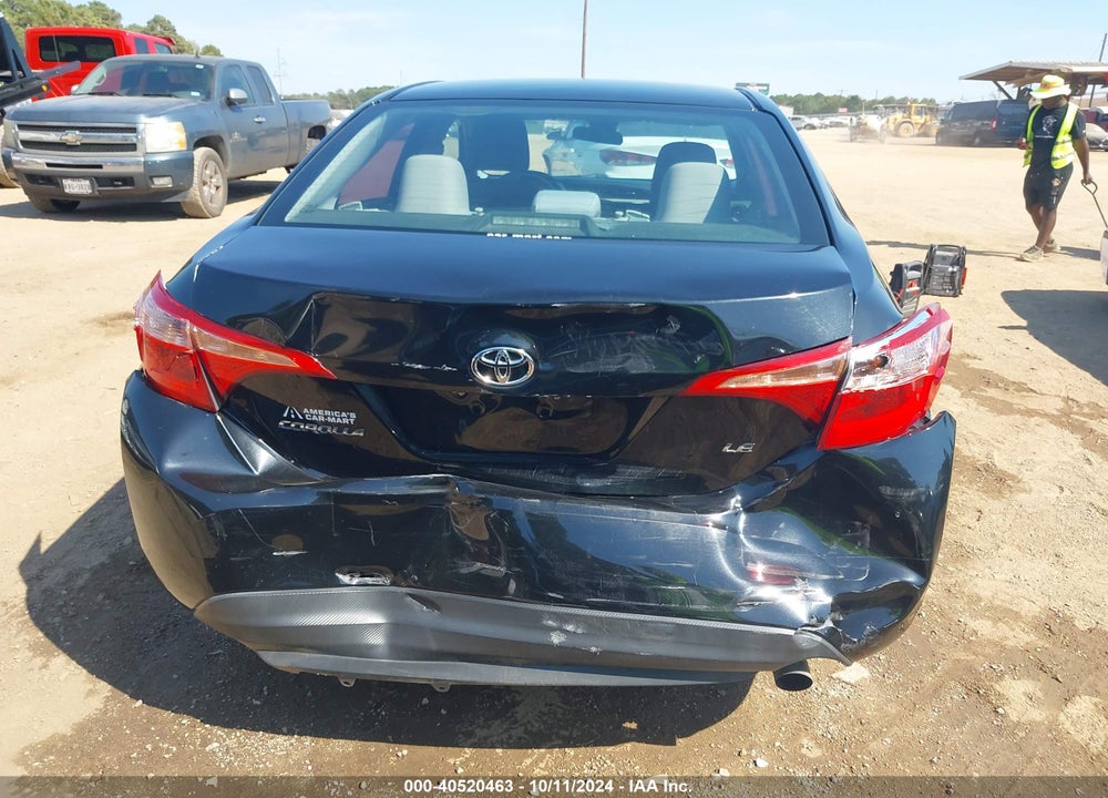 2017 TOYOTA COROLLA LE VIN: 5YFBURHE4HP712207