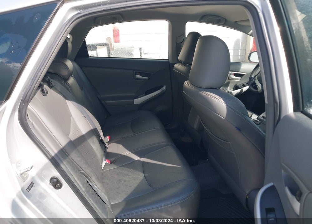2011 TOYOTA PRIUS TWO VIN: JTDKN3DU8B1369212