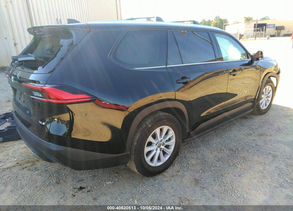 2024 TOYOTA GRAND HIGHLANDER XLE VIN: 5TDAAAB59RS038711