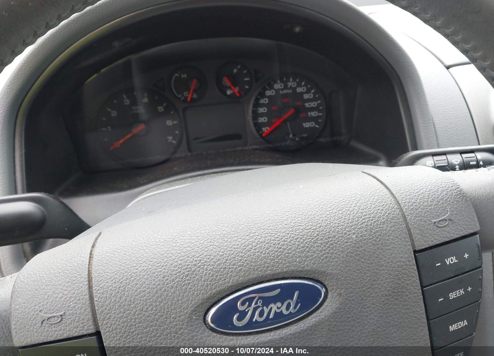 2005 FORD FREESTYLE SEL VIN: 1FMZK05125GA20814