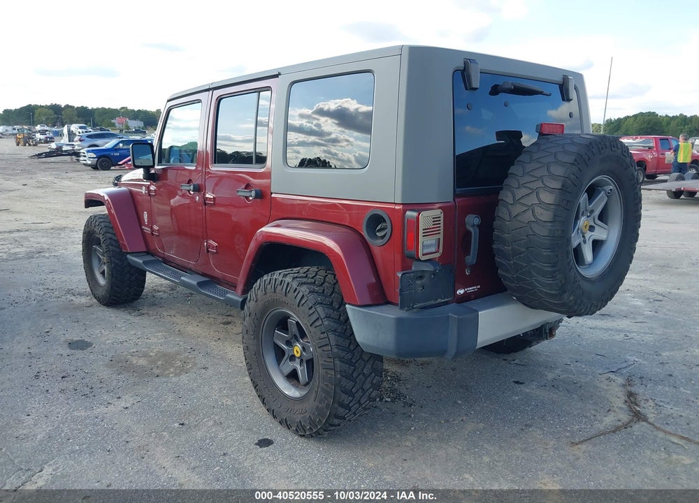 2008 JEEP WRANGLER UNLIMITED SAHARA VIN: 1J4GA59118L527358
