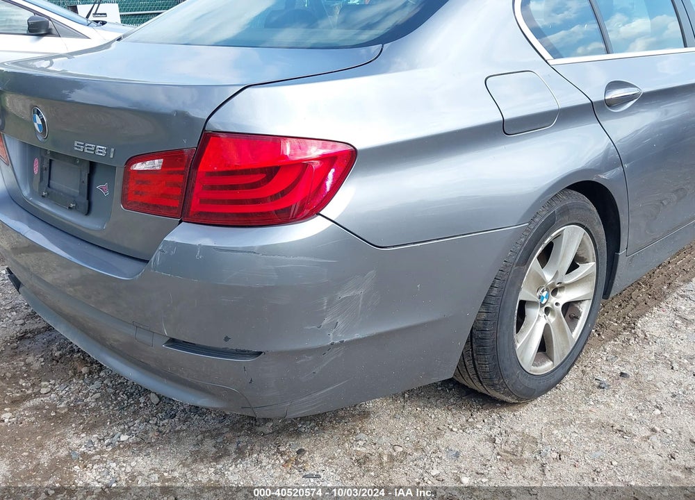 2012 BMW 528I XDRIVE VIN: WBAXH5C56CDW07056