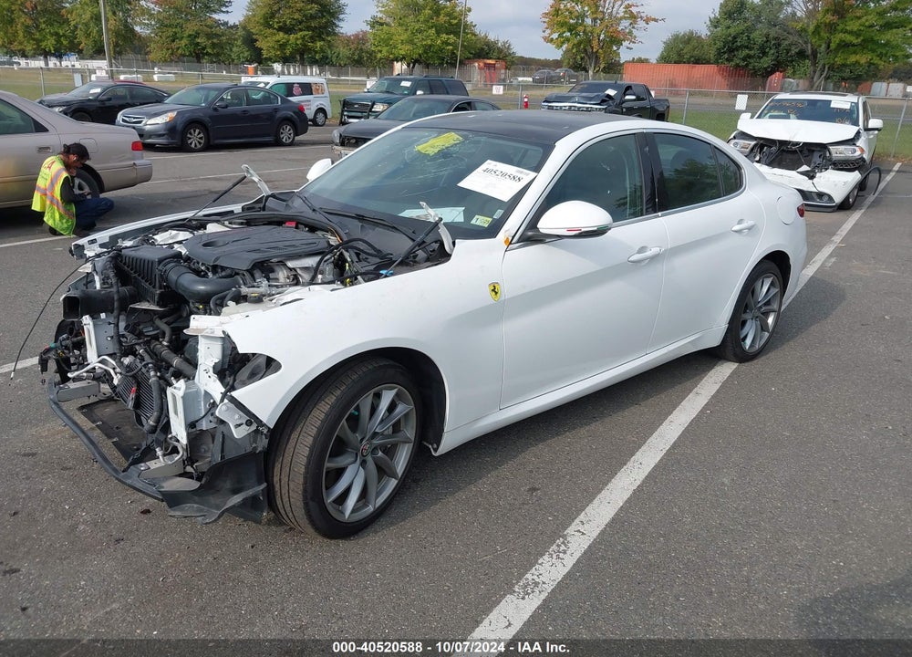 2017 ALFA ROMEO GIULIA AWD VIN: ZARFAEDN7H7551951